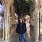 Profesora titulada en imagen para el diagnóstico y medicina nuclear. Doy clases a niños y niñas de primaria y ESO.