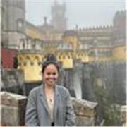 I give English classes for primary, elementary, and secondary students. I can handle professionals who want to learn English too