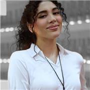 Soy gestora cultural en formación en arte y cultura. Como docente, me interesa generar espacios de aprendizaje crítico.