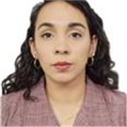 Profesora de inglés imparte clases para todas las edades