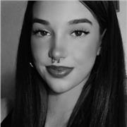 Profesora preferiblemente de matemáticas, biología y química. Puedo dar física en niveles inferiores a segundo de bachiller.