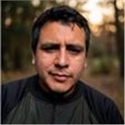 Paciente, amigable, comunicativo y enfocado en enseñar español.