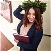 Insegnante per aiuto compiti. Laureata in psicologia mi offro come aiuto compiti e ripetizioni in varie discipline