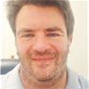 Profesional con experiencia en el acompañamiento y la formación tanto de niños y jóvenes como de adultos