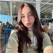 Estudiante de ingeniería, bilingüe en francés e inglés, doy clases de apoyo y conversación a niños yadolescentes.