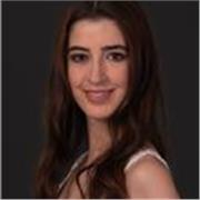 Actriz titulada en teatro musical y arte dramático e interpretación con más de 3 años de experiencia.