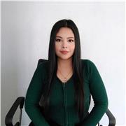 Tengo amplio conocimiento en el campo de la psicología, lo cual me ha permitido desarrollar competencias comunicativas asertivas para cualquier tipo de edad con metodologías innovadoras que se adaptan a las necesidades de cada campo a abordar