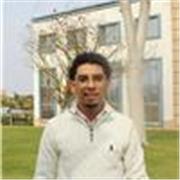 Professeur d’anglais diplômé, spécialisé en TEFL, l’enseignement de l’anglais à des apprenants de tous âges et niveaux.