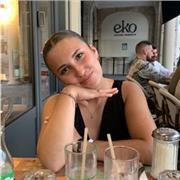 Lycéenne ayant un niveau C1 en anglais donne cours particulier à élèves cherchant à améliorer son niveau d’anglais