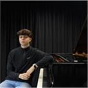 Clases de piano y/o lenguaje musical para nivel iniciación e intermedio