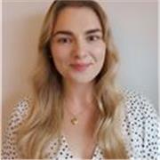 Professeur d’italien, titulaire d’un master en philologie italienne, avec 8 ans d’expérience dans l’enseignement.