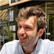 Insegnante di Storia per studenti di diverso grado e livello di istruzione