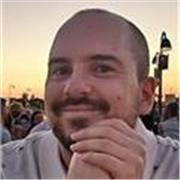 Laureato con Master tenuto in lingua inglese offre lezioni di inglese livello principiante/intermedio
