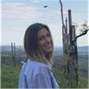 Laureanda in economia, offro lezioni di italiano, matematica, storia e geografia