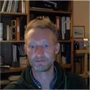 As a doctor of science passionate about teaching and learning, I help people improve their understanding of English and biology.