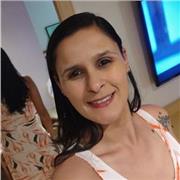 Professora de matemática com experiência em sistemas de ensino diversos e educação especial. Atendimento personalizado