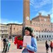 Offro ripetizioni online a bambini e ragazzi di lingua italiana, inglese, cinese. Posso fare ripetizioni anche di Storia.