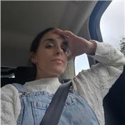 Soy Psicóloga y Educadora Social de profesión, pero actualmente no ejerzo. Estuve varios años dando clases particulares.