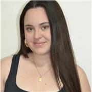 Tengo 18 años, me he graduado de bachillerato científico y puedo dar clases a alumnos de primaria y ESO.