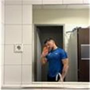 Persona titulada con grado superior de deporte y haciendo la carrera de Educación Infantil. Más de 5 años trabajando en gimnasios 