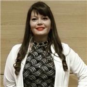 Professeur native d'espagnol et diplômée en langue anglaise. Je vous propose des cours interactifs selon vos objectifs tant académiques que personnels