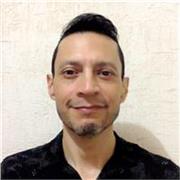Hablante nativo de español en México con 10 años de experiencia impartiendo clases a adultos en temas espirituales.