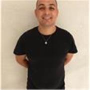 Hai bisogno di aiuto con i tuoi compiti,
eccomi