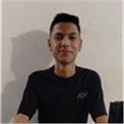 Profesor de apoyo escolar en clases para niños de forma presencial y virtual