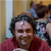 Dottore Magistrale in Storia dell'Arte impartisce lezioni in Storia dell'Arte e Storia