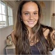 Alumna de universidad apasionada del idioma, hago mi grado de Business English. 
Me alegraría ayudar a niños que quiera reforzar. 