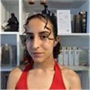 Profesora de inglés apta para menores de 16 años
