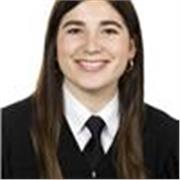 Profesora graduada en filología catalana e inglesa terminando el máster de profesorado.