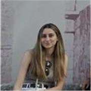 Me defino como una profesional que ha trabajado toda la vida con el idioma inglés que ha dado clases particulares. 