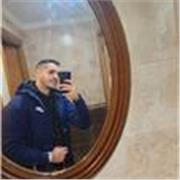 Me defino como una persona extrovertida y me encanta enseñar español a extranjeros