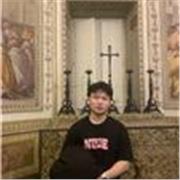 Profesor de matemáticas imparte clases hasta nivel de bachillerato