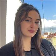 Soy muy paciente me gusta enseñar y aprender a la vez quiero enseñar a los niños lo mas maravilloso de esta vida.