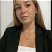 Soy una profesora de Lengua Castellana y Literatura e Inglés apta para cualquier nivel de primaria.