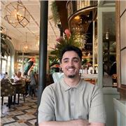 Maths and economics teacher with a passion for teaching anyone!