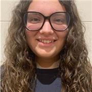 Soy una estudiante de 19 años responsable y con paciencia. Puedo dar clases a alumnos des de primaria hasta 2o de Bachillerato