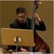 Clases de instrumento (Contrabajo, guitarra) y dirección orquestal