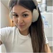 ¡Hola! Soy nativa japonesa, mitad colombiana, y he crecido y vivido toda mi vida en Japón, aunque hablo español con fluidez