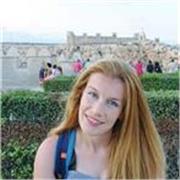 Profesora imparte cursos de danza moderna y entrenadora