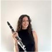 Profesora de Clarinete, desde inicios hasta nivel profesional. Graduada en Superior con la especialidad de pedagogía y clarinete
