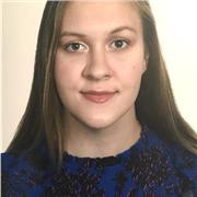 Graduada universitaria (bilingüe + CAE) ofrece clases de inglés para todos los niveles