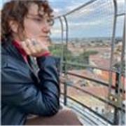 Insegnante per aiuto compiti di Lingue, Italiano, Storia, Geografia
