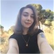 Graduada en Estudios de Asia Oriental, imparto clases de Coreano