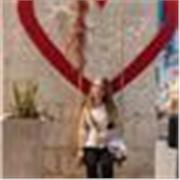 Diplomata in amministrazione finanza e marketing. Conosco benissimo la lingua romena e la grammatica