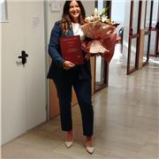 Insegnante di italiano con laurea in scienze del servizio sociale