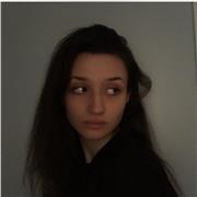 Studentessa al primo anno di giurisprudenza all'università Milano-Bicocca