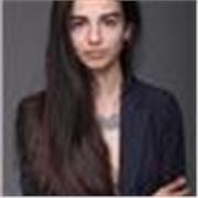 Diplômée d’un Master en management, commerce et stratégie, je propose un accompagnement pour lycéens et étudiants jusqu’au bac+5 